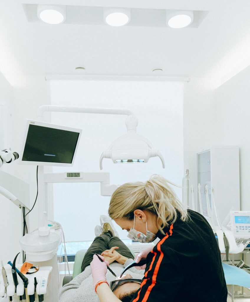 Lueftung der Kategorie A nach VDI 6022 in einer Zahnarztpraxis