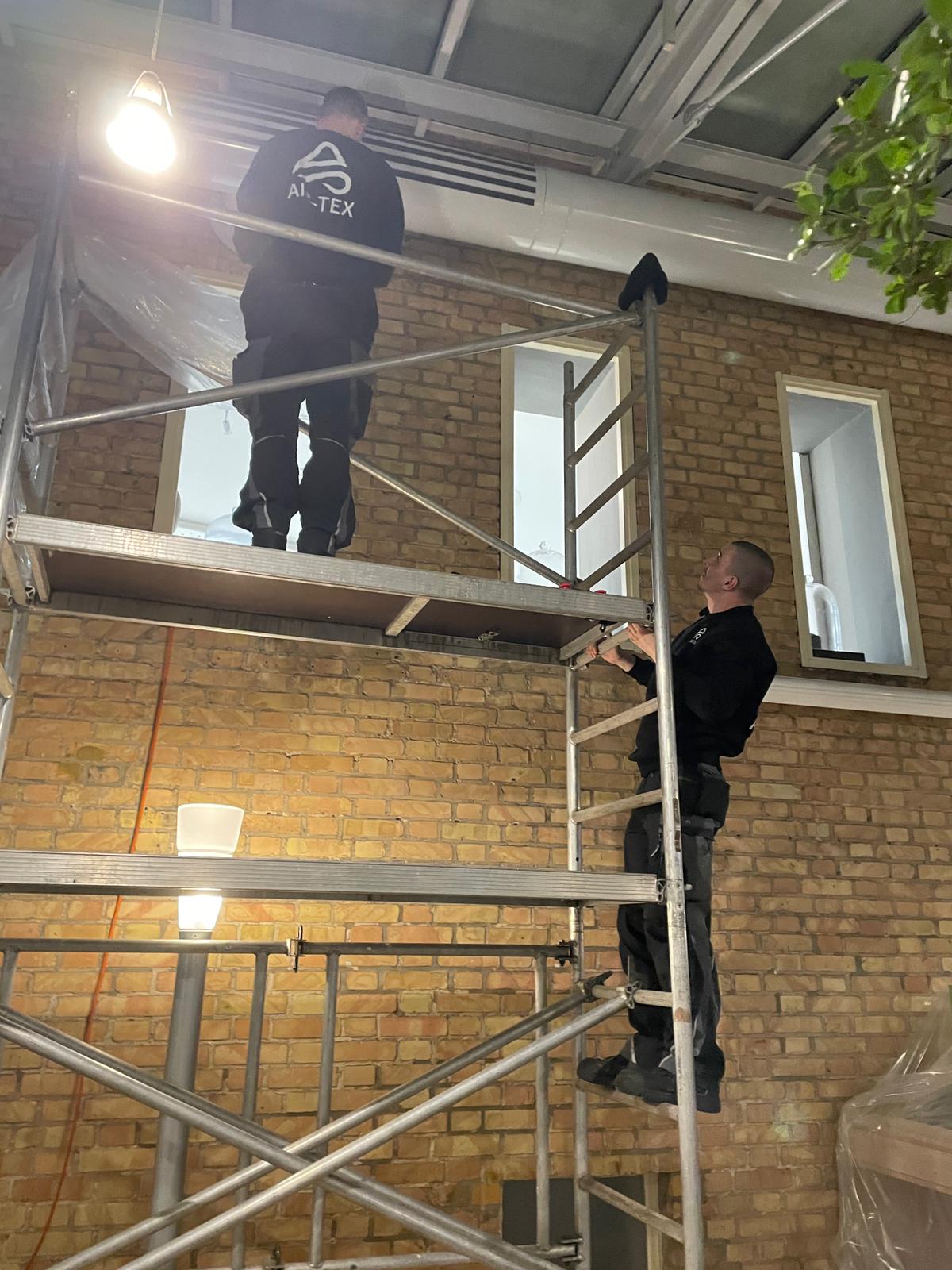 Teamwork bei der Lüftungsreinigung Air-Tex GmbH