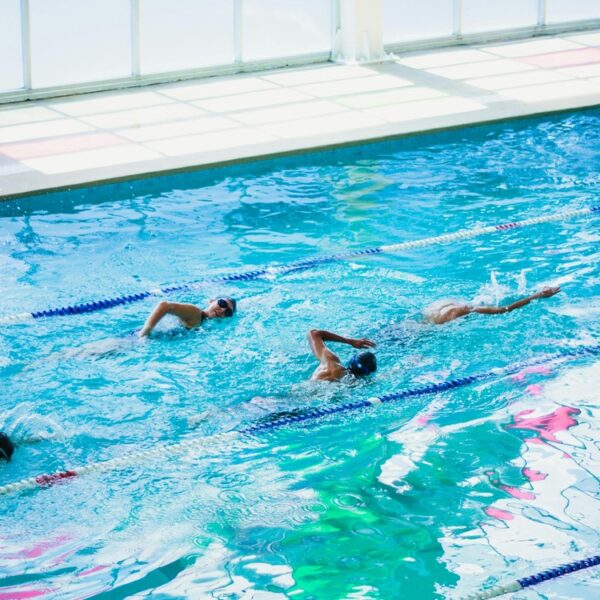 Lufthygiene in Sporthallen und Schwimmhallen