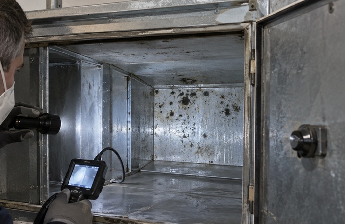 Inspektion wegen Schimmel in Lüftungsanlage